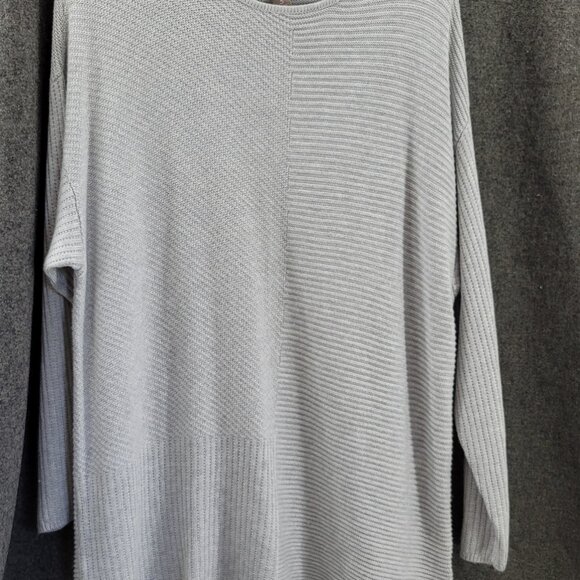 Chico's Tunic Sweater Women's XL Gray Pullover Mixed Stitch Scoop Pullover - Picture 2 of 9